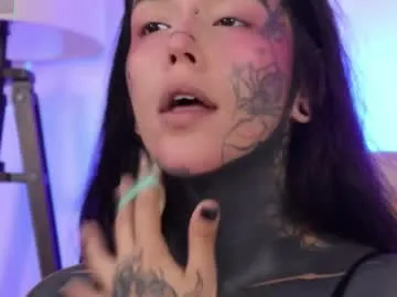 alana15 – webcam model profile photo Image 5