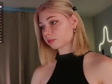 EvieEvans – webcam model profile photo Image 10