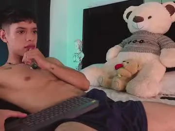 Youlalia – webcam model profile photo Image 17