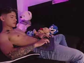 Youlalia – webcam model profile photo Image 5