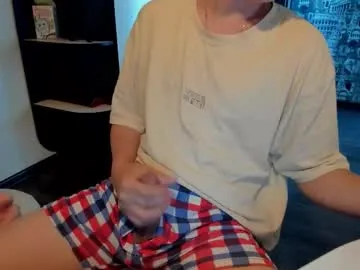 _Abril-Office1 – webcam model profile photo Image 10