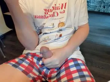 _Abril-Office1 – webcam model profile photo Image 7