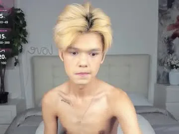 mon1_day – webcam model profile photo Image 15