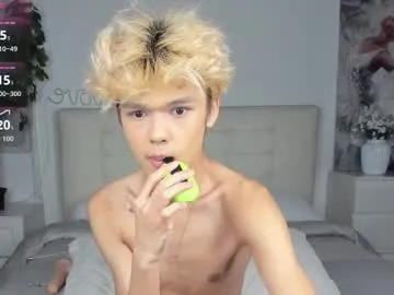 mon1_day – webcam model profile photo Image 16