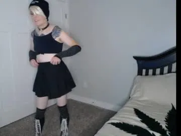 IORio2 – webcam model profile photo Image 9