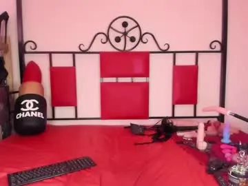 pantyless – webcam model profile photo Image 11