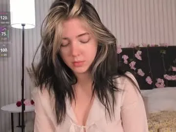 julliemilf – webcam model profile photo Image 17