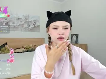 LolaFox – webcam model profile photo Image 11