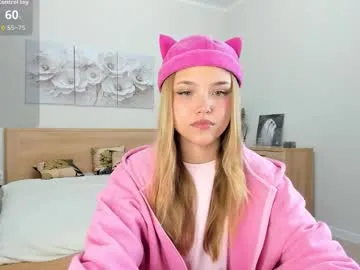 LolaFox – webcam model profile photo Image 12