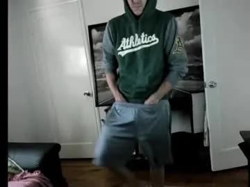 TOP_po – webcam model profile photo Image 6