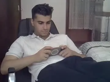luciancrowe – webcam model profile photo Image 7