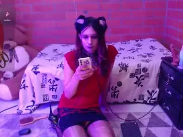 alonehazel – webcam model profile photo Image 3