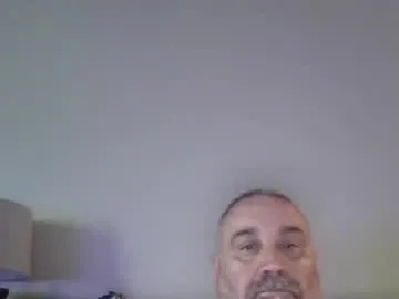 roouse – webcam model profile photo Image 15