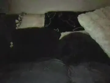 roouse – webcam model profile photo Image 7