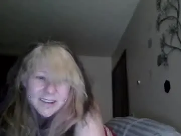 roouse – webcam model profile photo Image 8