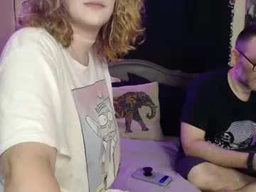 EvieEvans – webcam model profile photo Image 2