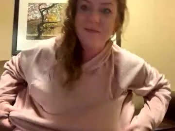 Linnea – webcam model profile photo Image 3