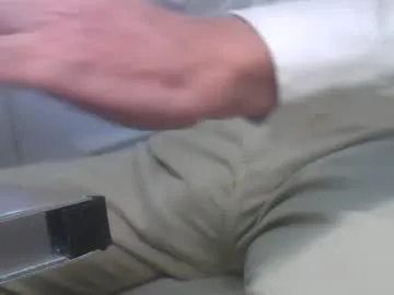 Girl-Pleasure – webcam model profile photo Image 2