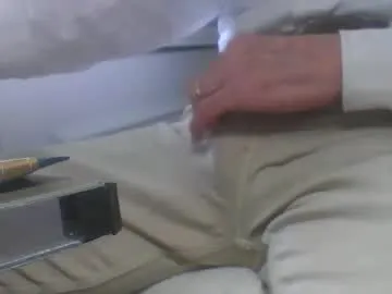 Girl-Pleasure – webcam model profile photo Image 7