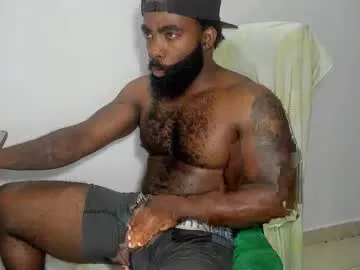 IORio2 – webcam model profile photo Image 7