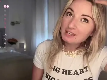 -AngelAri- – webcam model profile photo Image 6