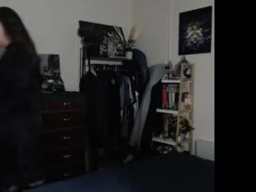 LovelyMiu – webcam model profile photo Image 8