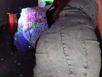 EvieEvans – webcam model profile photo Image 2