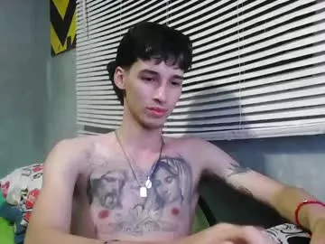 IORio2 – webcam model profile photo Image 14