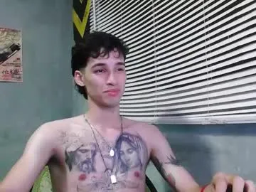 IORio2 – webcam model profile photo Image 9