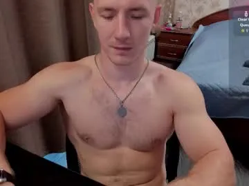 HoneyNSir – webcam model profile photo Image 12