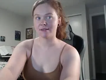 holly_bourbon – webcam model profile photo Image 7