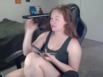 holly_bourbon – webcam model profile photo Image 9