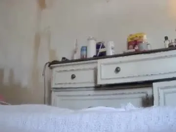 IORio2 – webcam model profile photo Image 4