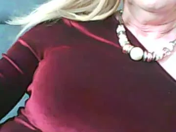 mmelicious – webcam model profile photo Image 3