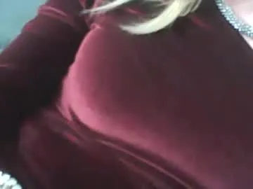 mmelicious – webcam model profile photo Image 9