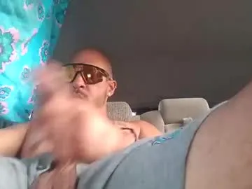 TOP_po – webcam model profile photo Image 11