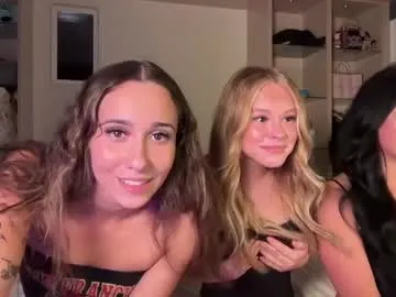 seahotseason – webcam model profile photo Image 11