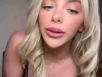 IORio2 – webcam model profile photo Image 10