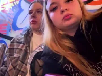 lucretiaburnaugh – webcam model profile photo Image 2