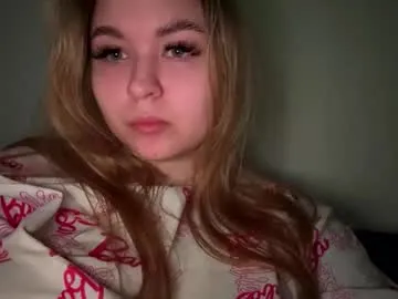 lucretiaburnaugh – webcam model profile photo Image 4