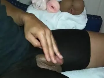 Taanni – webcam model profile photo Image 14