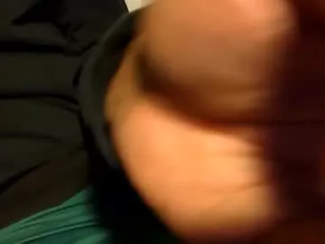 Taanni – webcam model profile photo Image 3