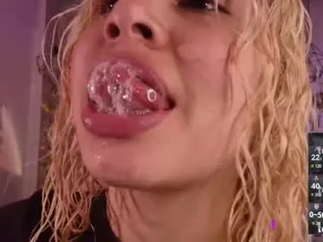 hot_thumbelina – webcam model profile photo Image 9