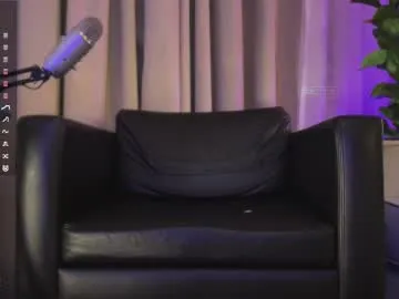 CoupleOnFire – webcam model profile photo Image 14