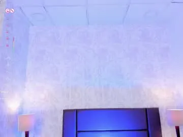 sweetyiris – webcam model profile photo Image 3