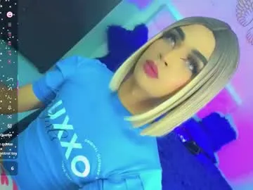 ava_delightt – webcam model profile photo Image 4