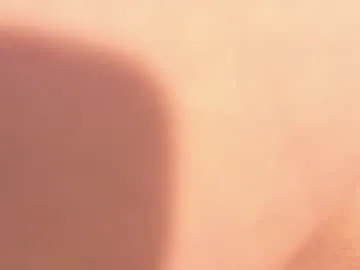 debratower – webcam model profile photo Image 4