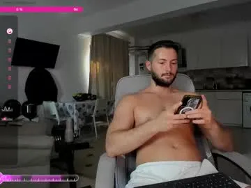 Taanni – webcam model profile photo Image 11