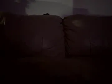 diffgirls1-1 – webcam model profile photo Image 2