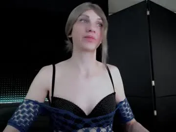 latinaflower_ts – webcam model profile photo Image 6